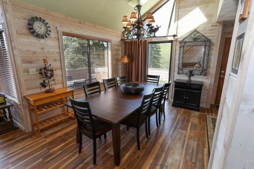 Seven Springs Sunridge 3 Bedrooms Premium Condo, Pet Friendly! *