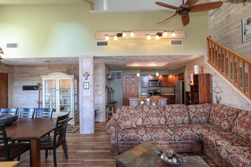 Apartment Seven Springs Sunridge 3 Bedrooms Premium Condo, Pet Friendly! *